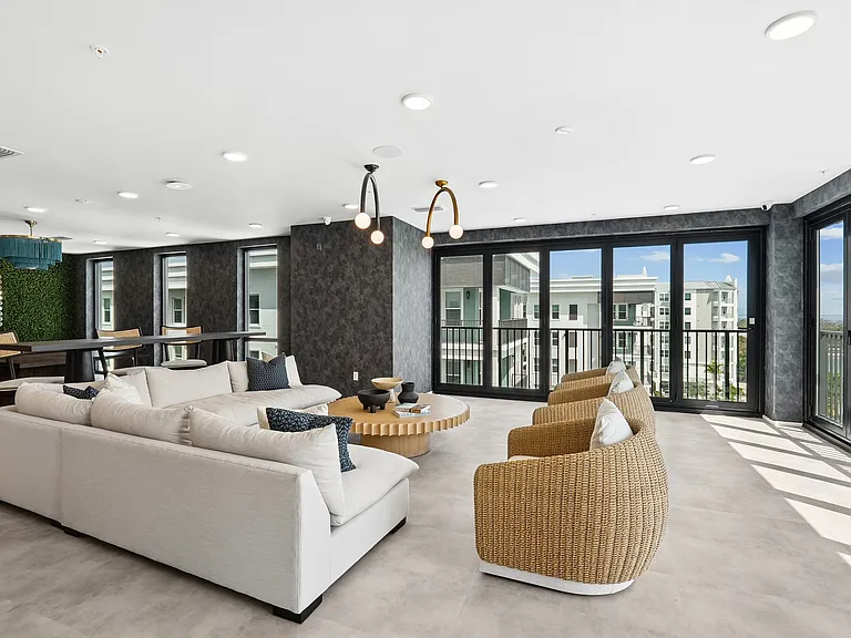 Sky Lounge