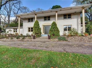 3455 Ridgewood Dr, Pittsburgh, PA 15235