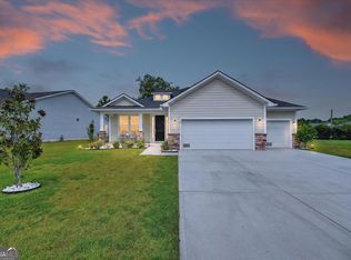 20 Nettleton Ln, Richmond Hill, GA 31324