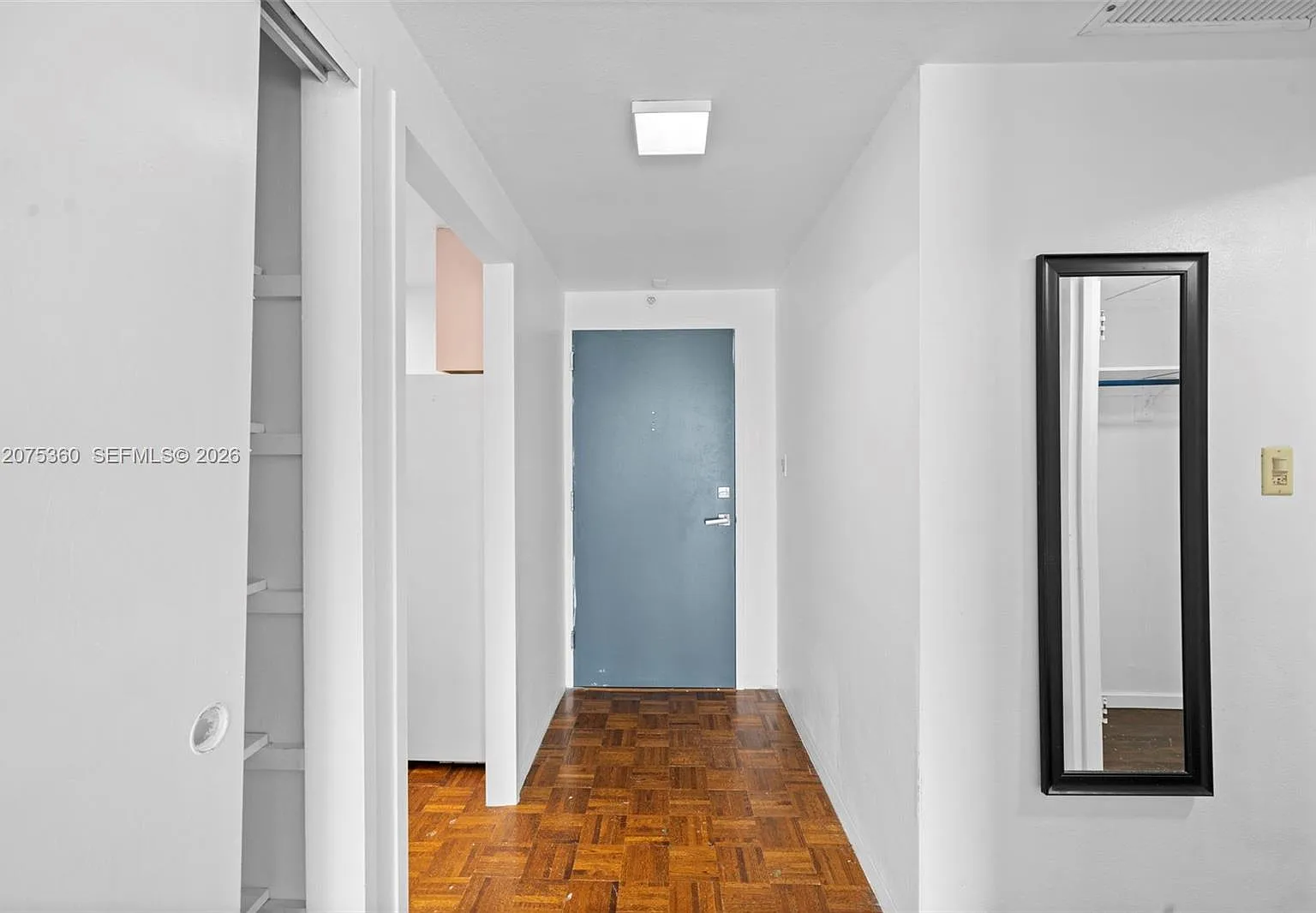 Bay Park Towers Condo — Photo 3