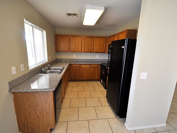 4th image of 13613 W Young St