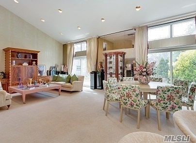 2nd image of 23 Fairway Cir S