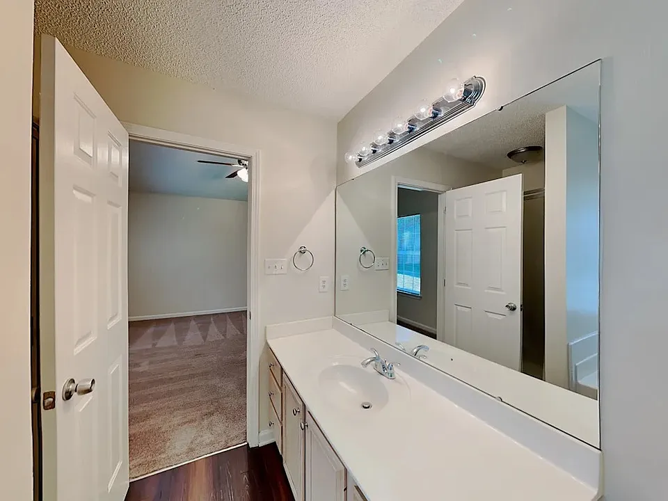 543 Norman Dr
