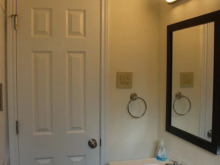 1237 Centerville Rd — Photo 4