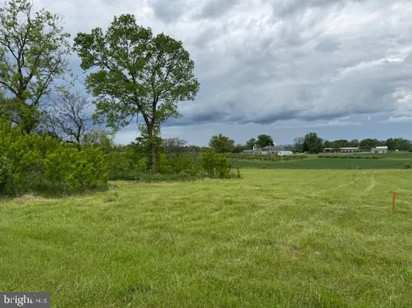 Ma And Pa Pkwy, Kearneysville, WV 25430