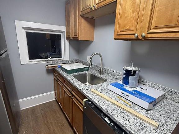 3rd image of 84 Division St