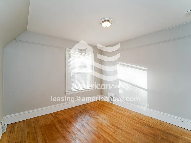 815373_009_wm_-_bedroom_13289228.jpg