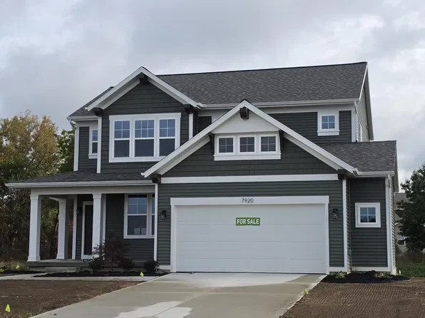 7920 Loralyn Ct #34, Caledonia, MI 49316