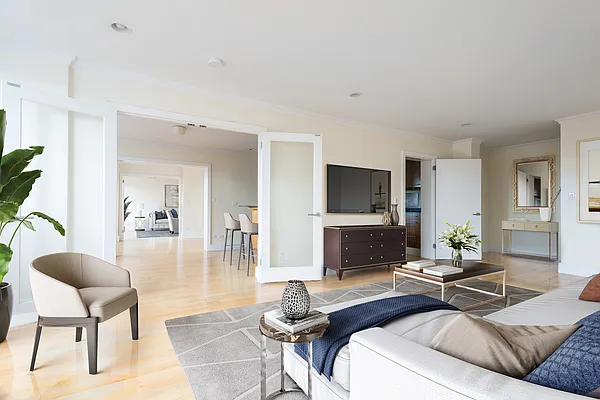 Rented by Douglas Elliman | media 21