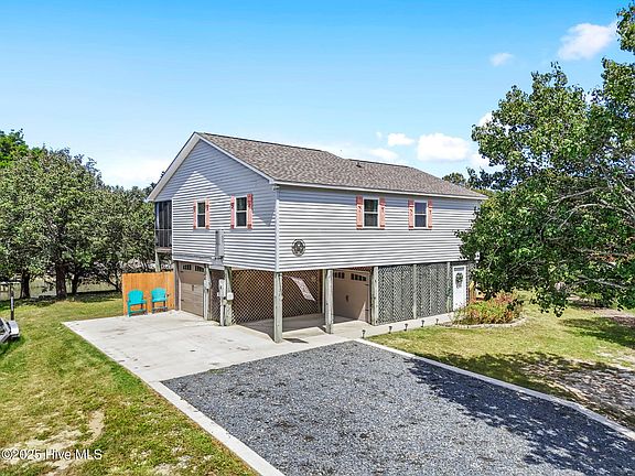 2nd image of 126 E Island Drive