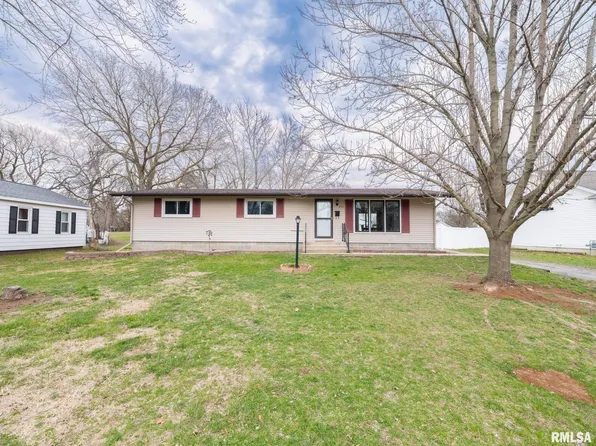 825 N Broadway St, Havana, IL 62644