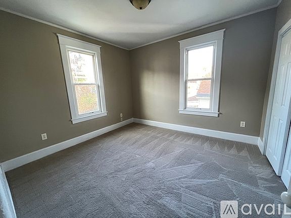 4th image of 816 Hickory St #1