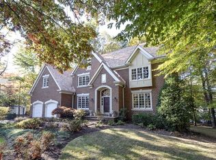 9633 Eagle Ridge Dr, Bethesda, MD 20817