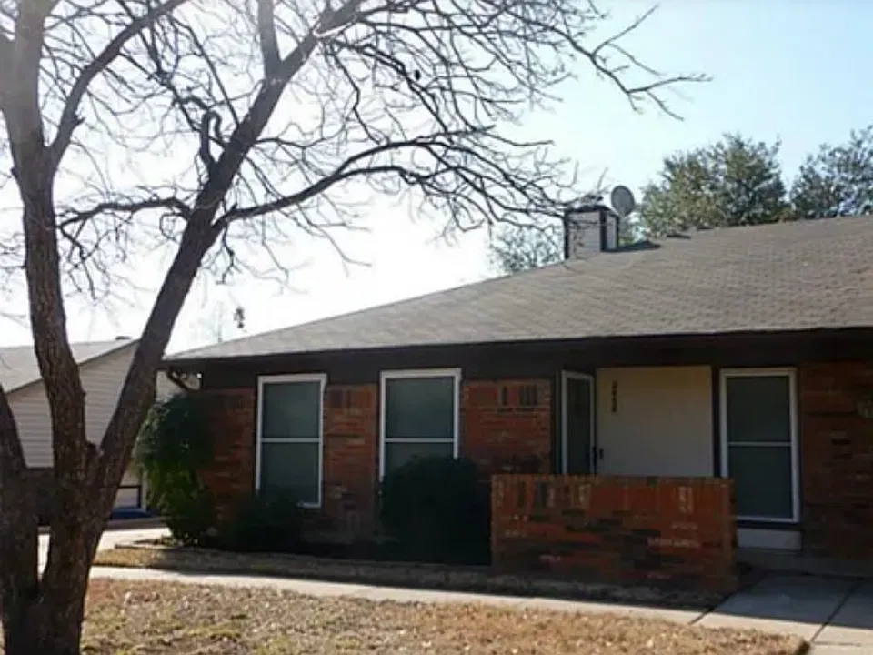 2408 Shady Turf Dr