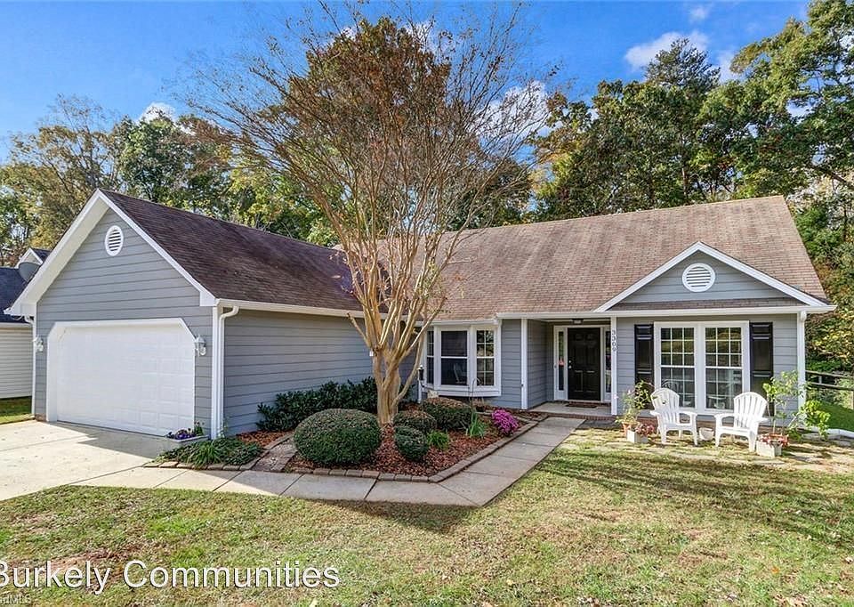2nd image of 3309 Northbrook Dr
