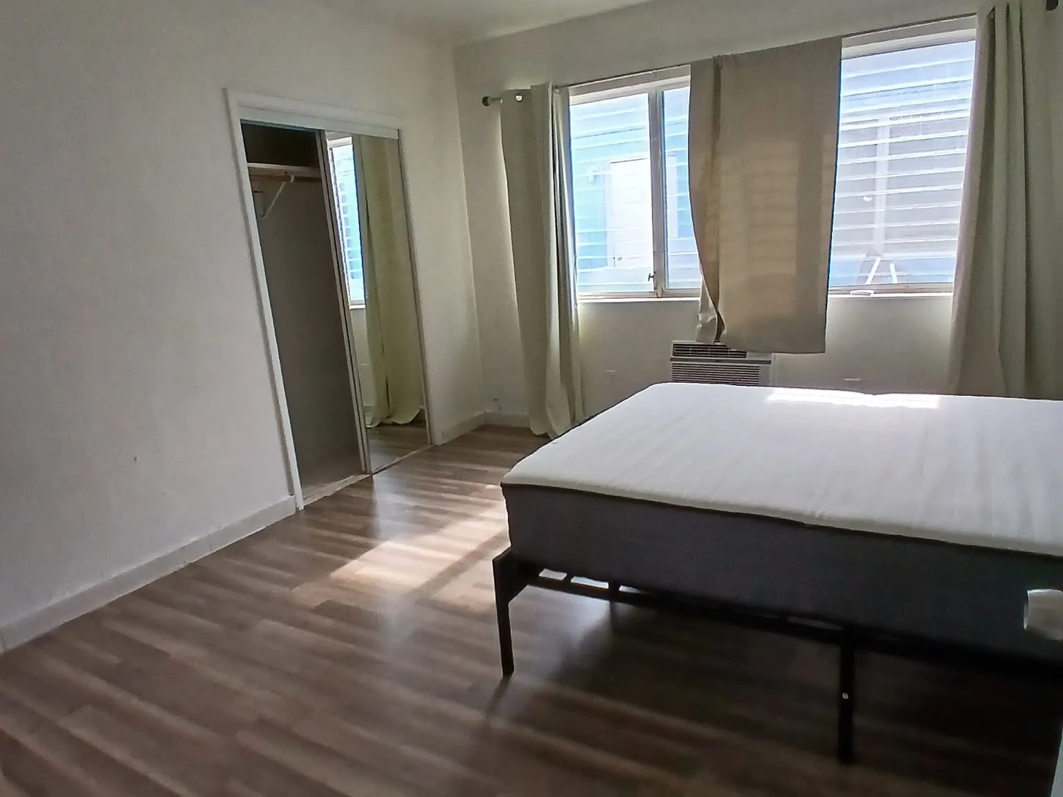 1 bed, 985 sqft, $1,675 — Photo 4