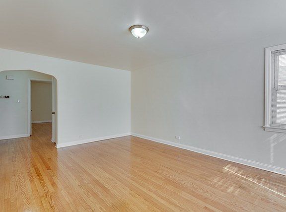 4th image of 340 50th Ave