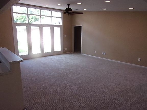 2nd image of 4022 Levonshire Dr