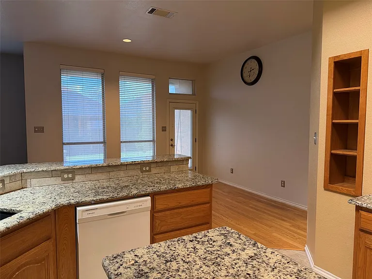 8617 Shadow Trace Dr — Photo 23