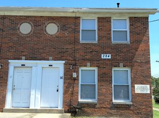 284 University Dr APT 16, Radcliff, KY 40160