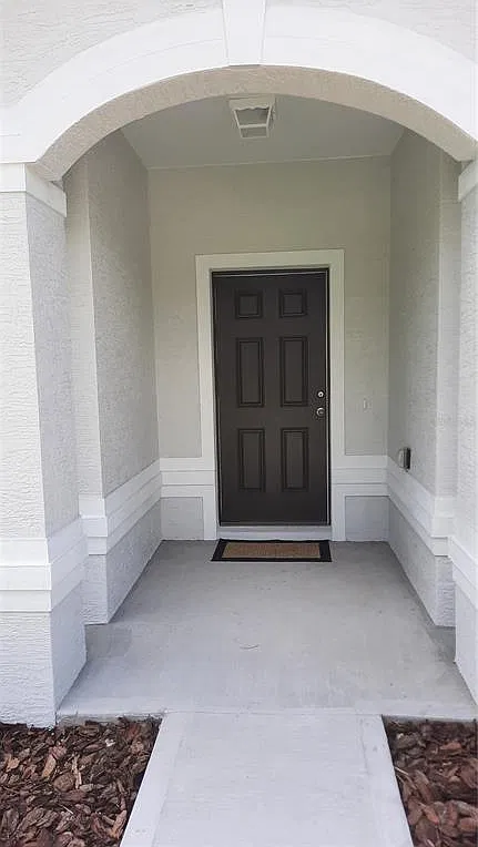3 bed, 2.0 bath, 2047 sqft, $1,950 — Photo 4
