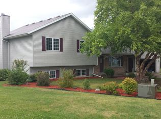 3324 Creek Side Dr, Oshkosh, WI 54904