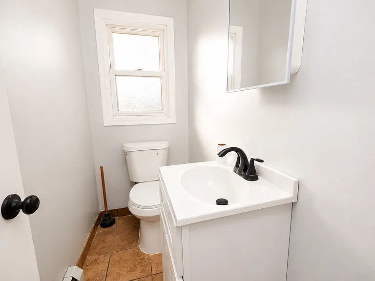 233 Weed Ave — Photo 11