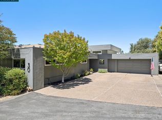 30 Sunrise Ln, Lafayette, CA 94549