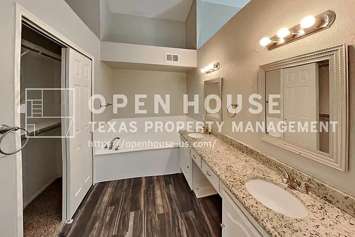 543 Freestone Dr — Photo 13