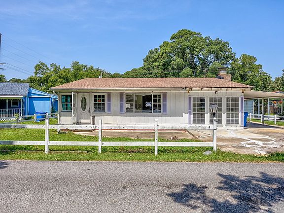 3rd image of 1210 Holly Park Circle