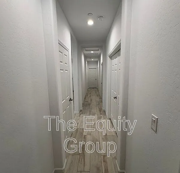 1336 W Porter Ct — Photo 25