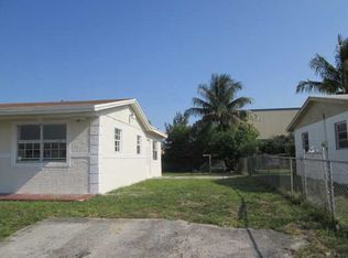 2740 NW 208th Ter, Miami Gardens, FL 33056