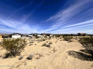 10582 N Garibaldi Dr, California City, CA