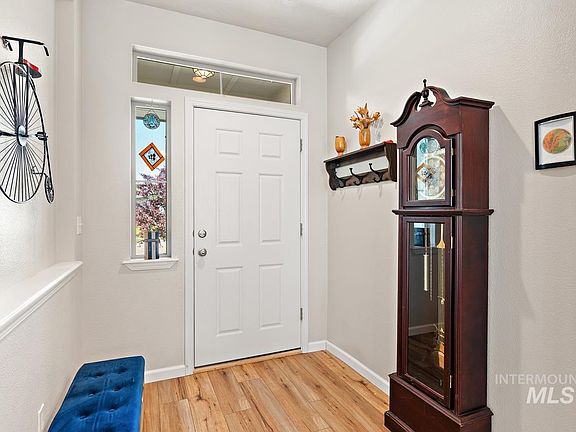 3rd image of 3685 S Fork Ave