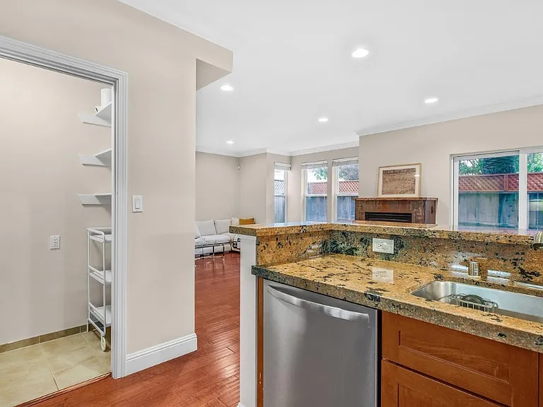 29 Megan Dr — Photo 11