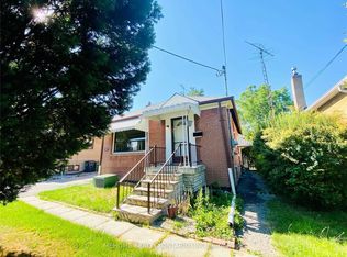 292 Poyntz Ave, Toronto, ON M2N 1J9