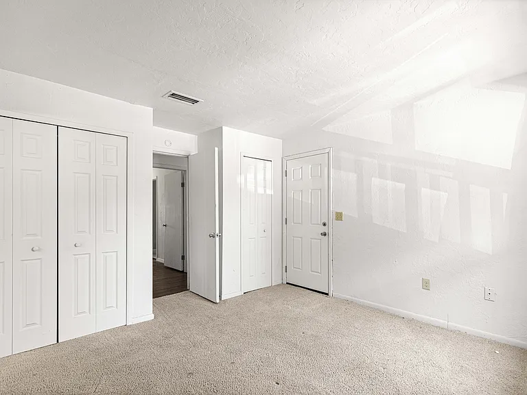 15203 Sandalwood Dr #203 — Photo 25