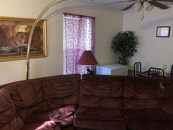 4th image of 3613 Pinebrook Dr