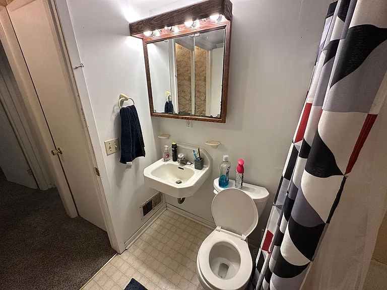 1202 Chandler St. — Photo 12