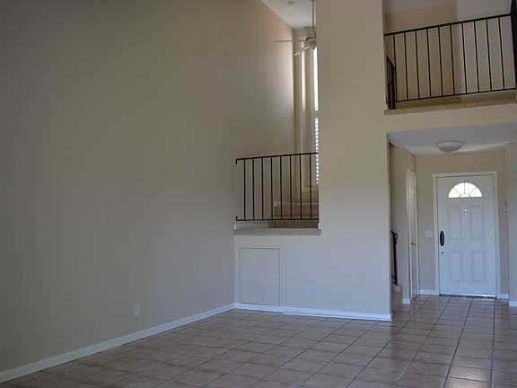 4th image of 639 Valley Oak Ave