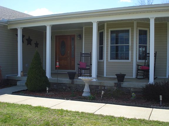 2nd image of 636 E Evans Rd