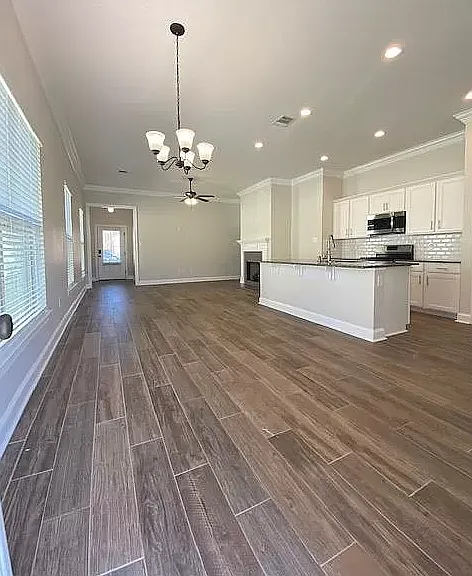 125 Lake Breeze Dr — Photo 9