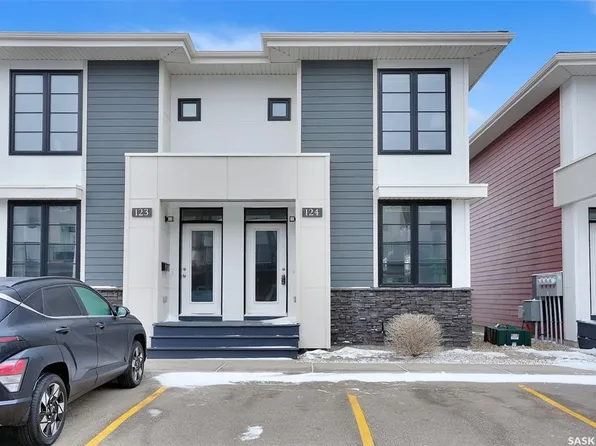UNIT 124-3229 Elgaard DRIVE, Regina, SK S4X 0L2