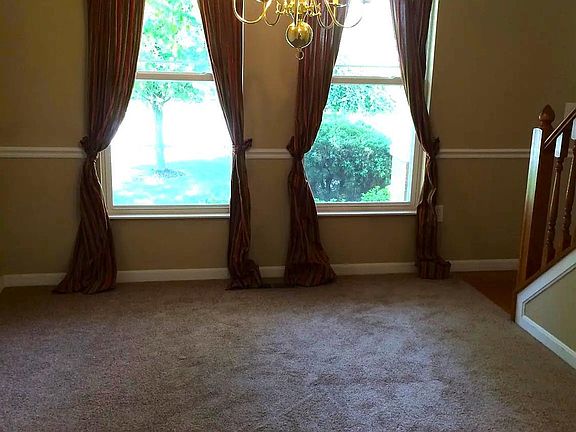5th image of 882 E Anson Dr