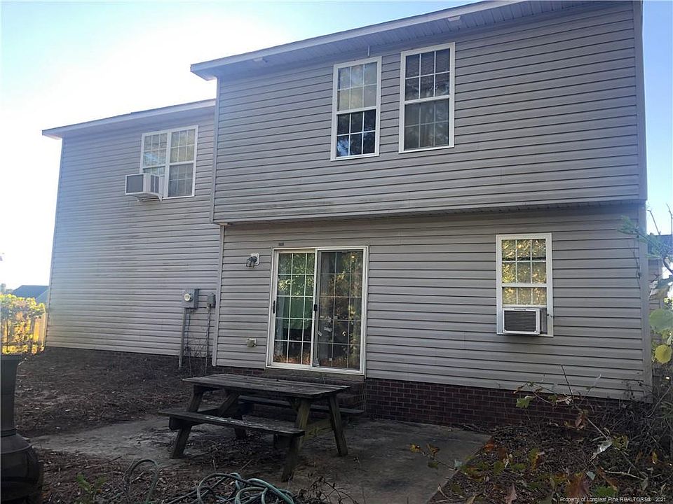2nd image of 11 Bluebird Ct