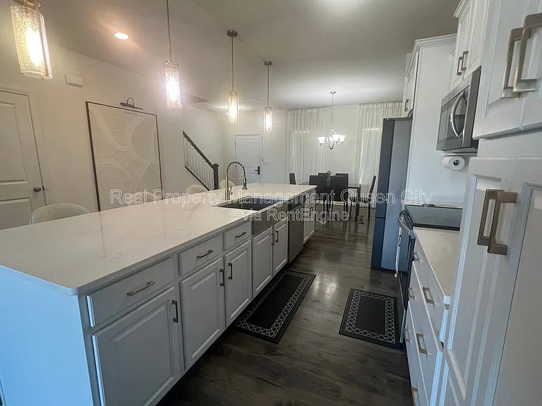 3011 Pinehills Way — Photo 3