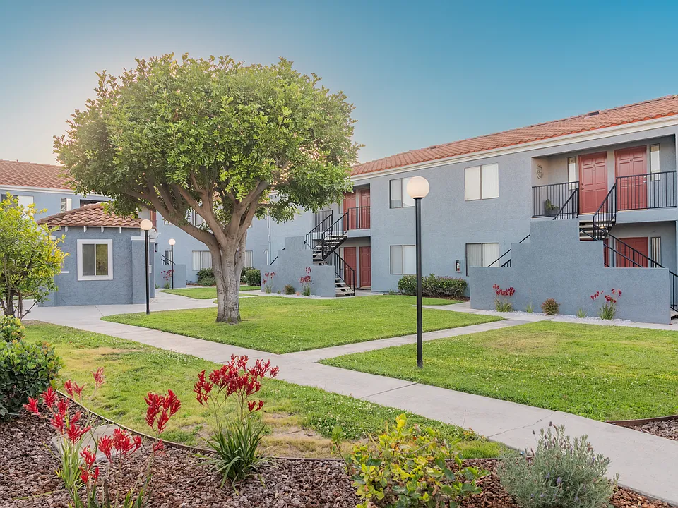 Citrus Court Apartments