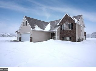 38258 Everton Ave, North Branch, MN 55056