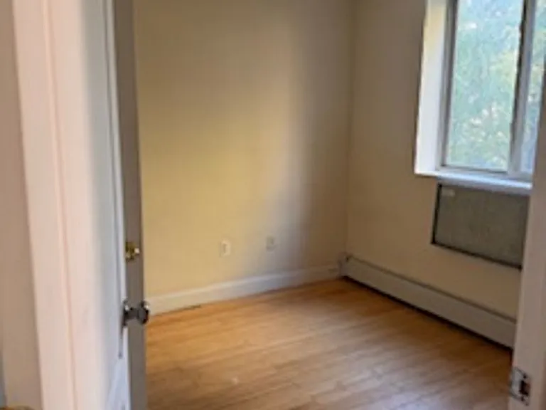 14135 Pershing Cres — Photo 11