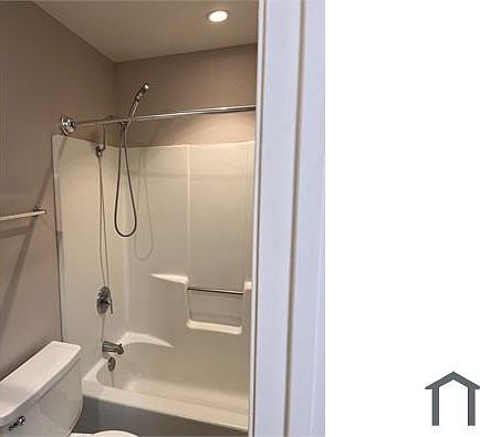 3rd image of 470 N Villa Ct